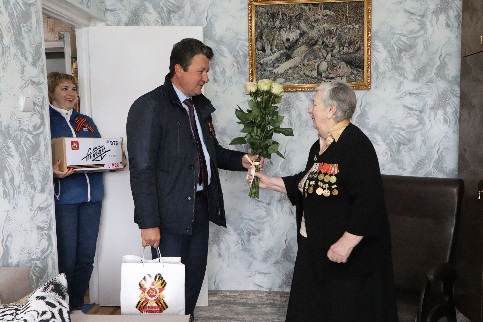 Серебряные Пруды, поселок Дмитриевский, День победы, поздравлеение ветерана, 9 мая, житель блокадного Ленинграда,