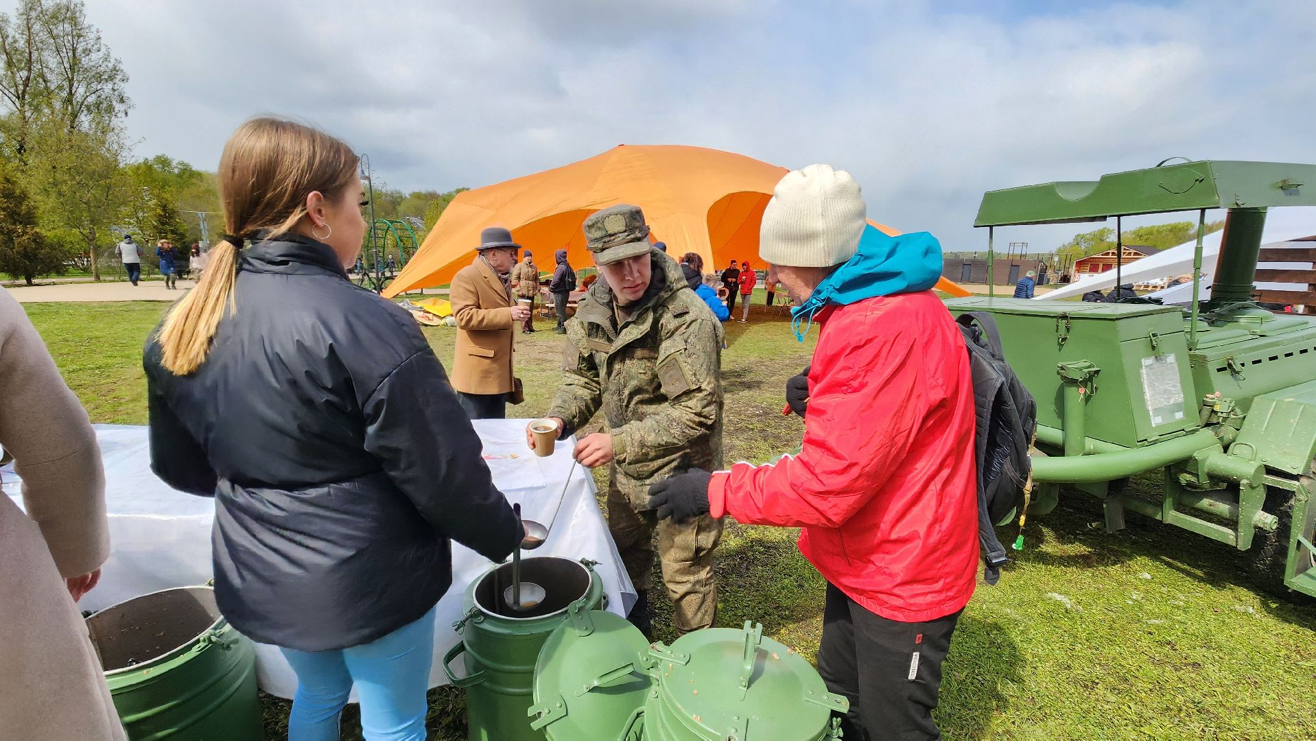 Солнечногорск, 9 мая, День Победы, озеро сенеж, полевая кухня,