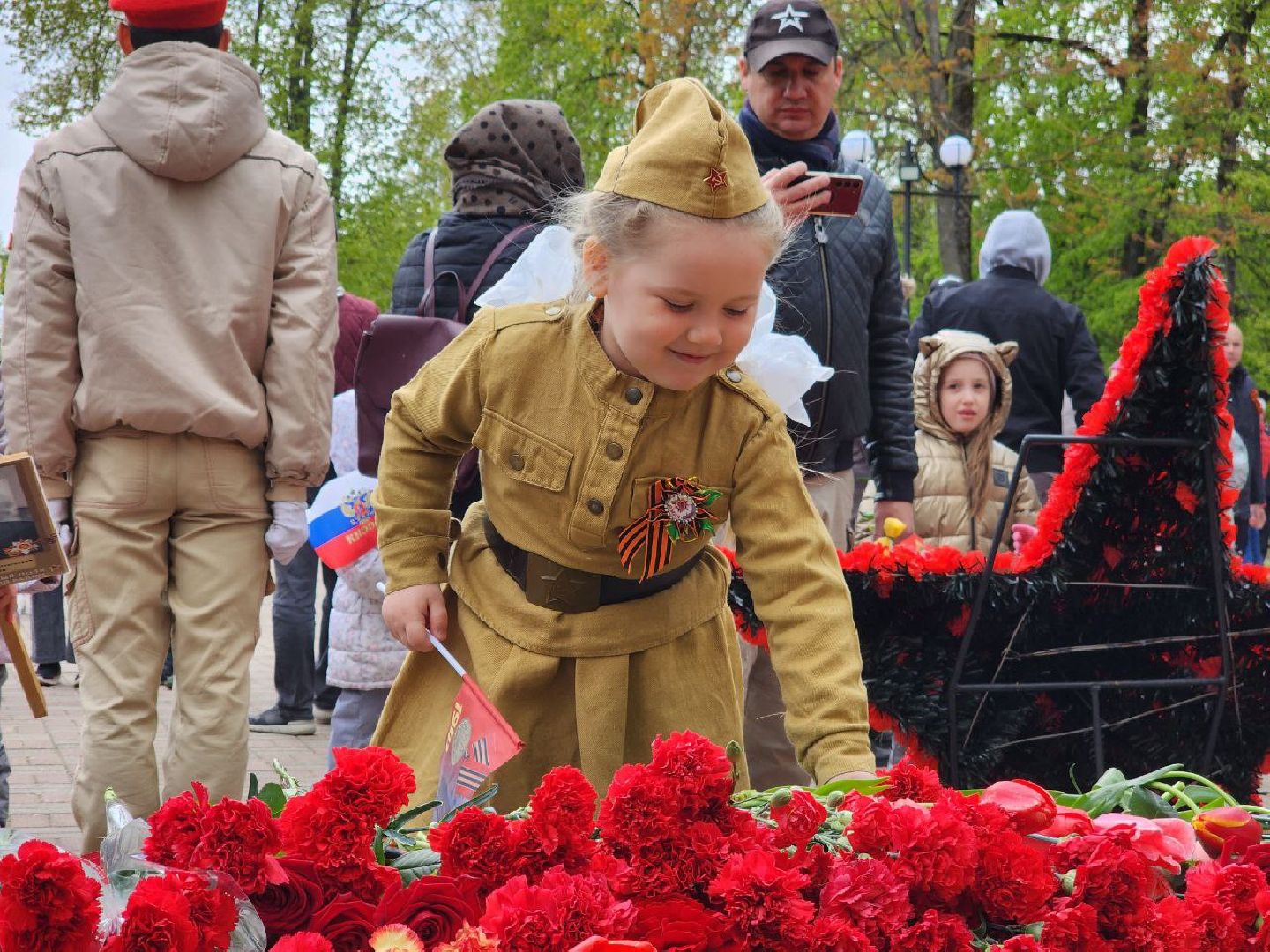 можайск, можайский городской округ, подмосковье, день победы, вахта памяти, торжественный церемониал, 9 мая, глава, жители, город воинской славы,