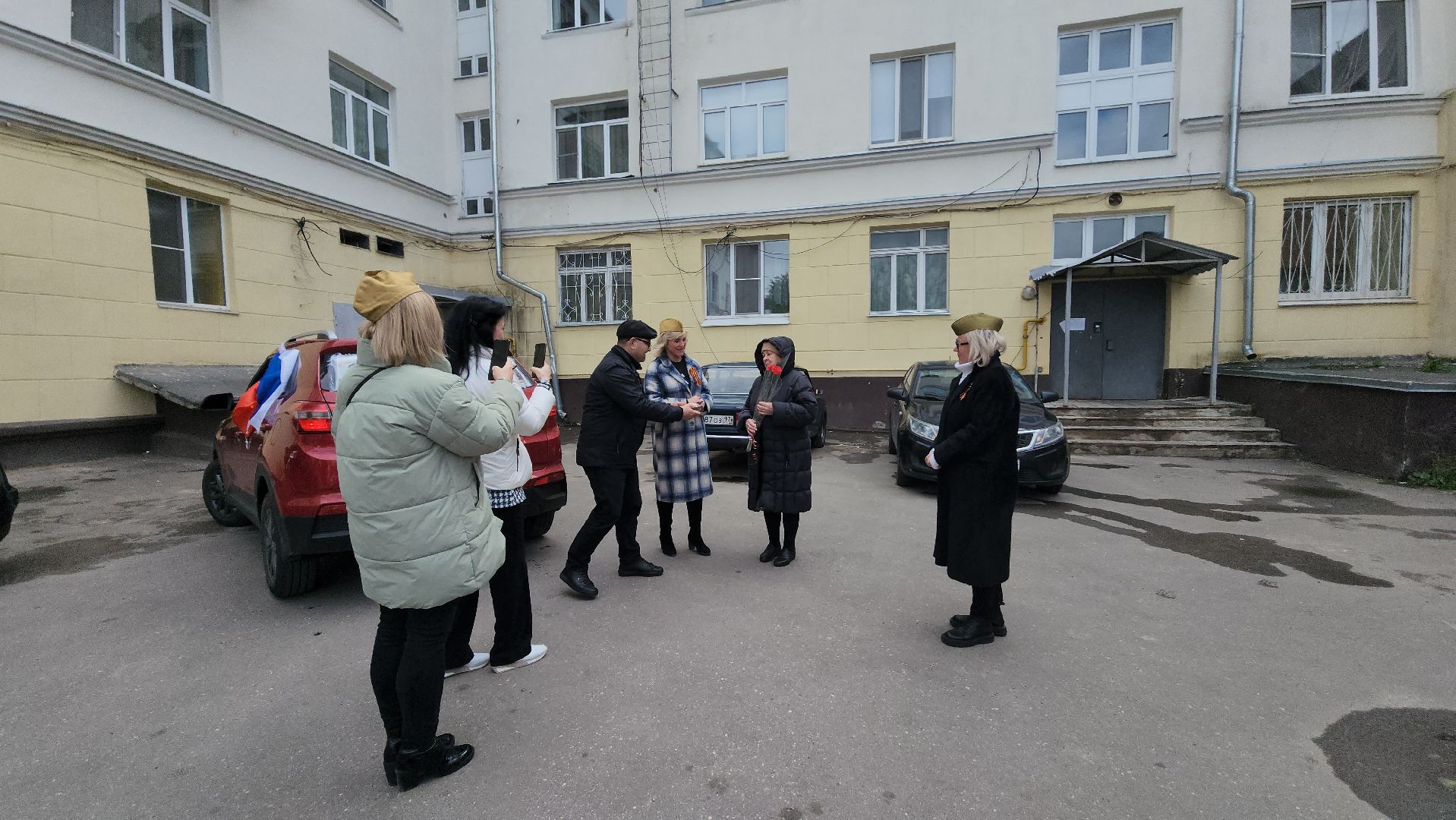 день победы, волонтеры, ветераны, ВОВ, поздравление ветерана, 9 мая,