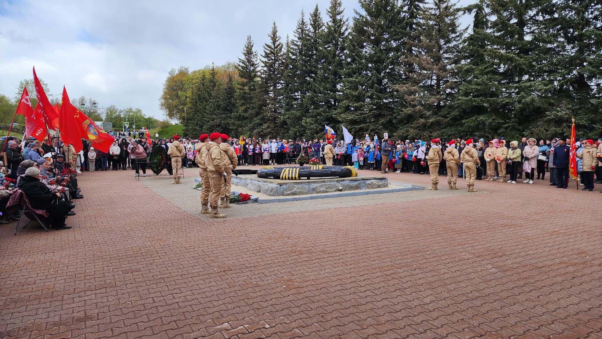 кашира, день победы, 9 мая, зендиково, стела, митинг, возложение цветов,