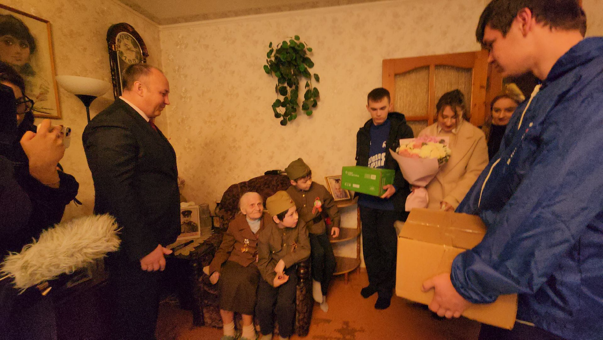 егорьевск, 9 мая, ветеран, поздравление, оркестр,