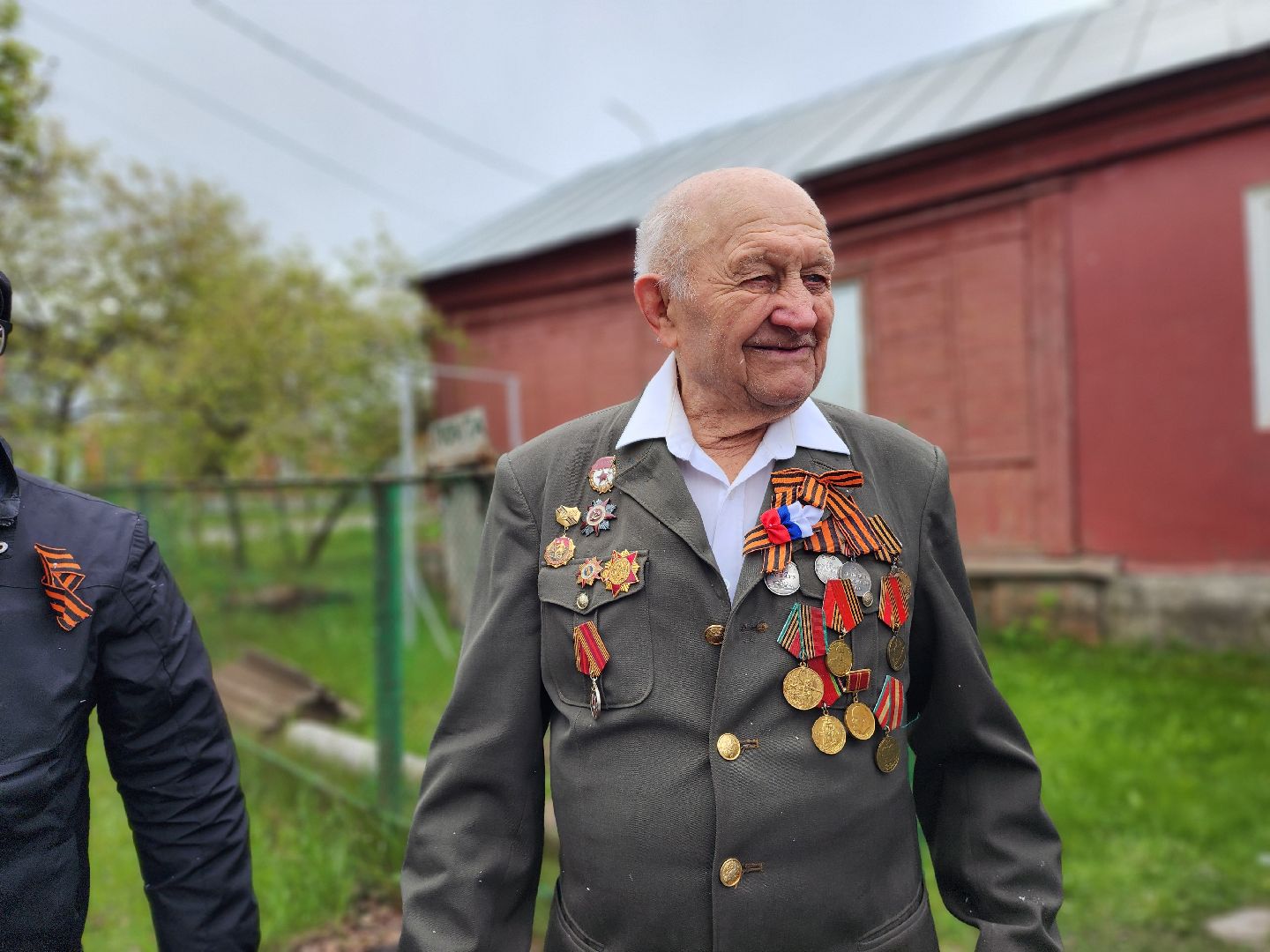 серпухов, ветеран вов, день победы, улица школьная, волонтеры, 9 мая, великая отечественная война,