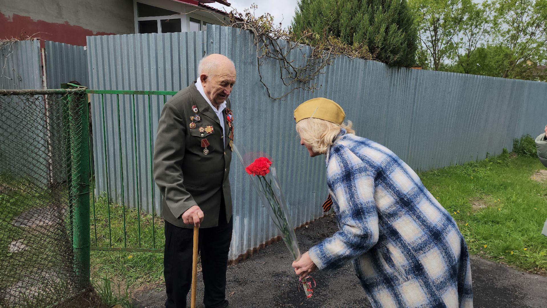 серпухов, ветеран вов, день победы, улица школьная, волонтеры, 9 мая, великая отечественная война,