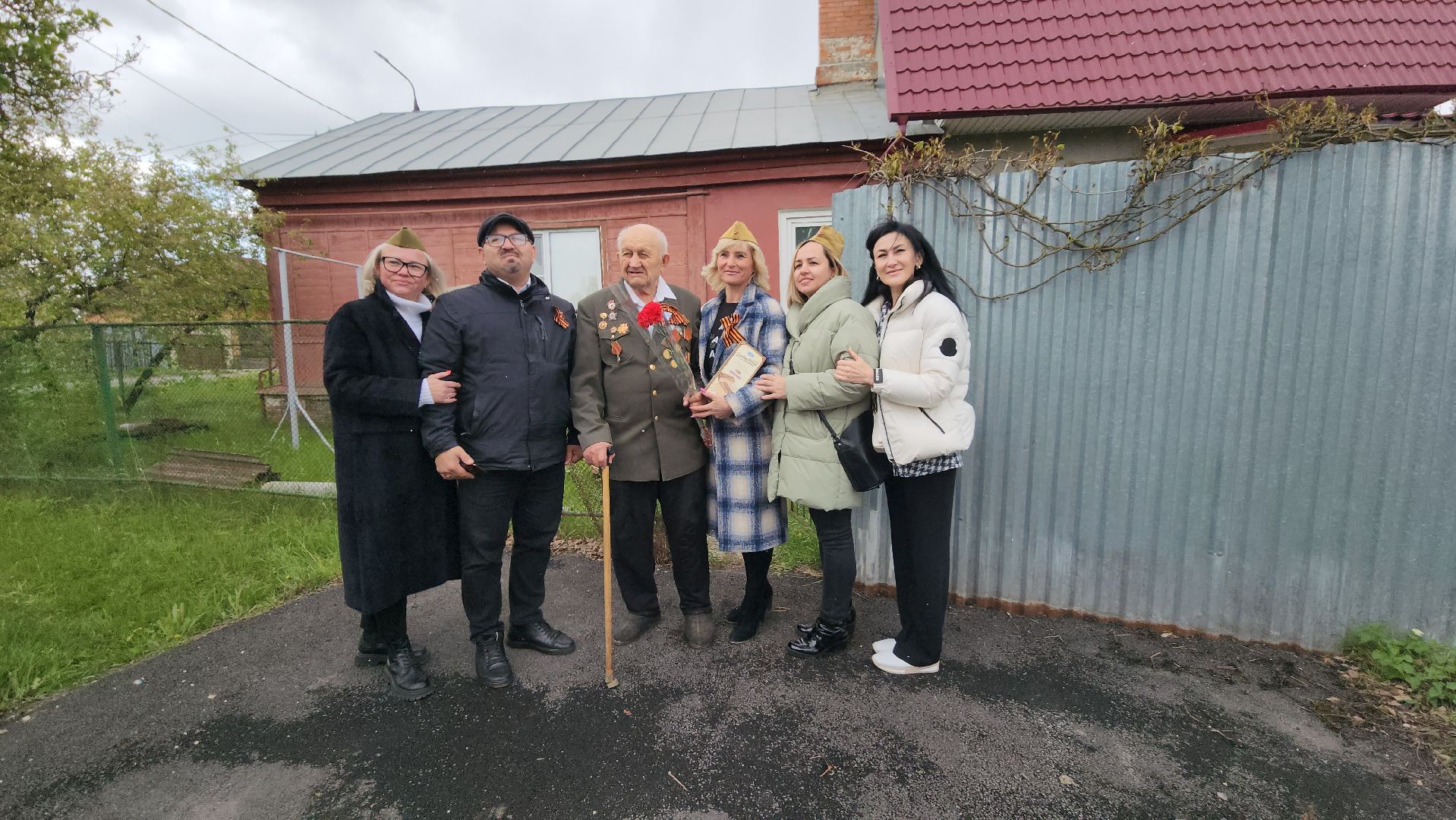 серпухов, ветеран вов, день победы, улица школьная, волонтеры, 9 мая, великая отечественная война,