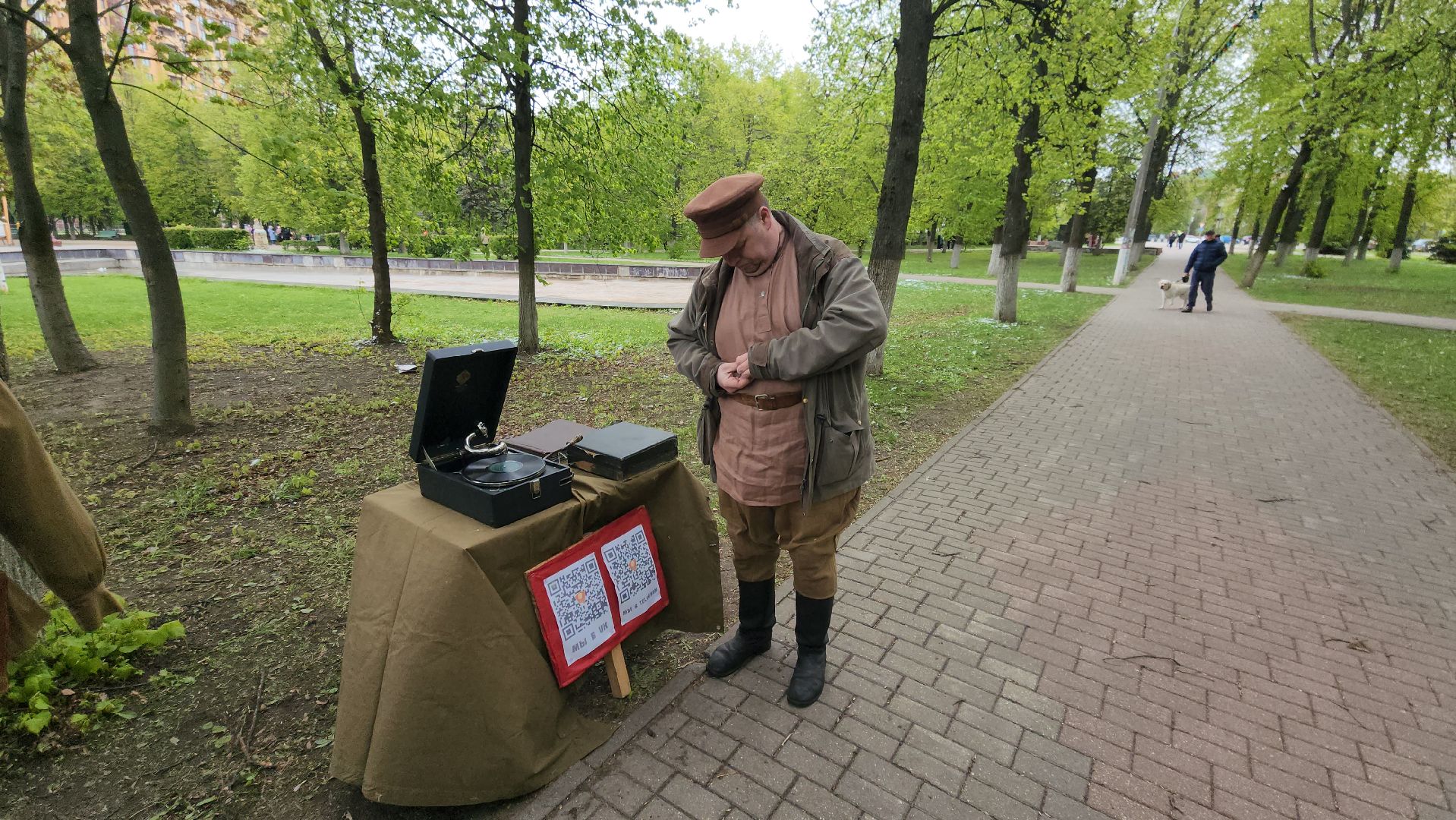 день победы, 28 квартал, сквер, сквер 28 квартал, фонтаны, Парк культуры и отдыха, Олег Семенцов, Наследники Победы, Письмо солдату, мечевой бой,