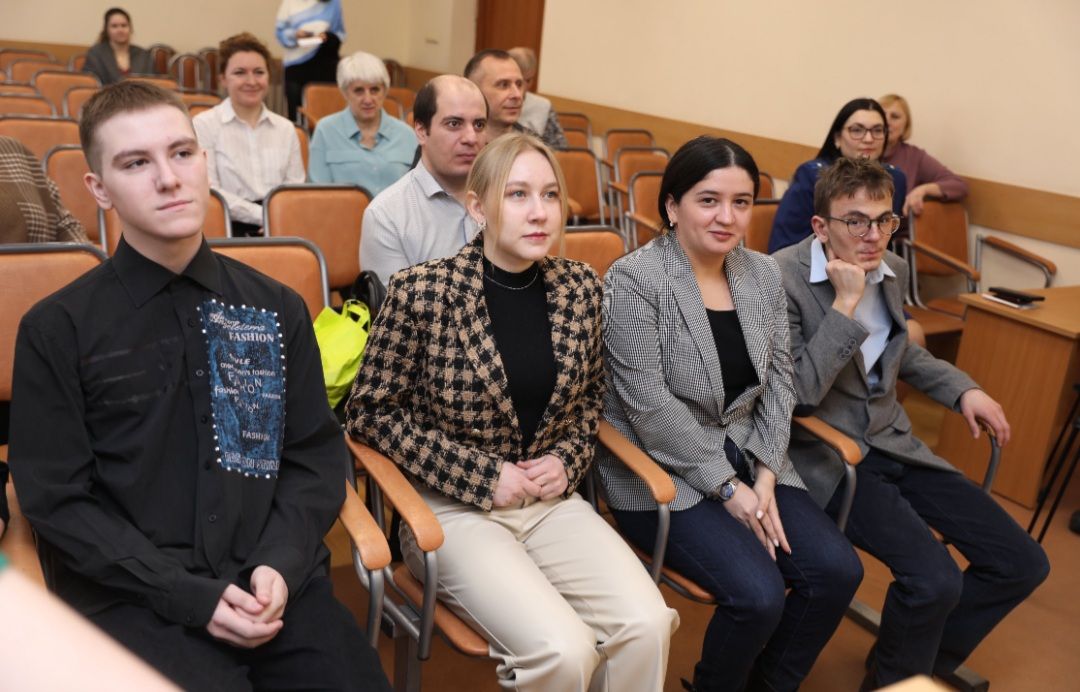 Раменское, общество