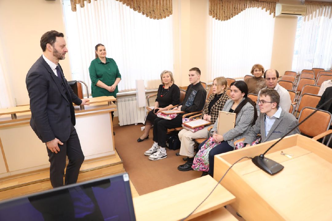 Раменское, общество