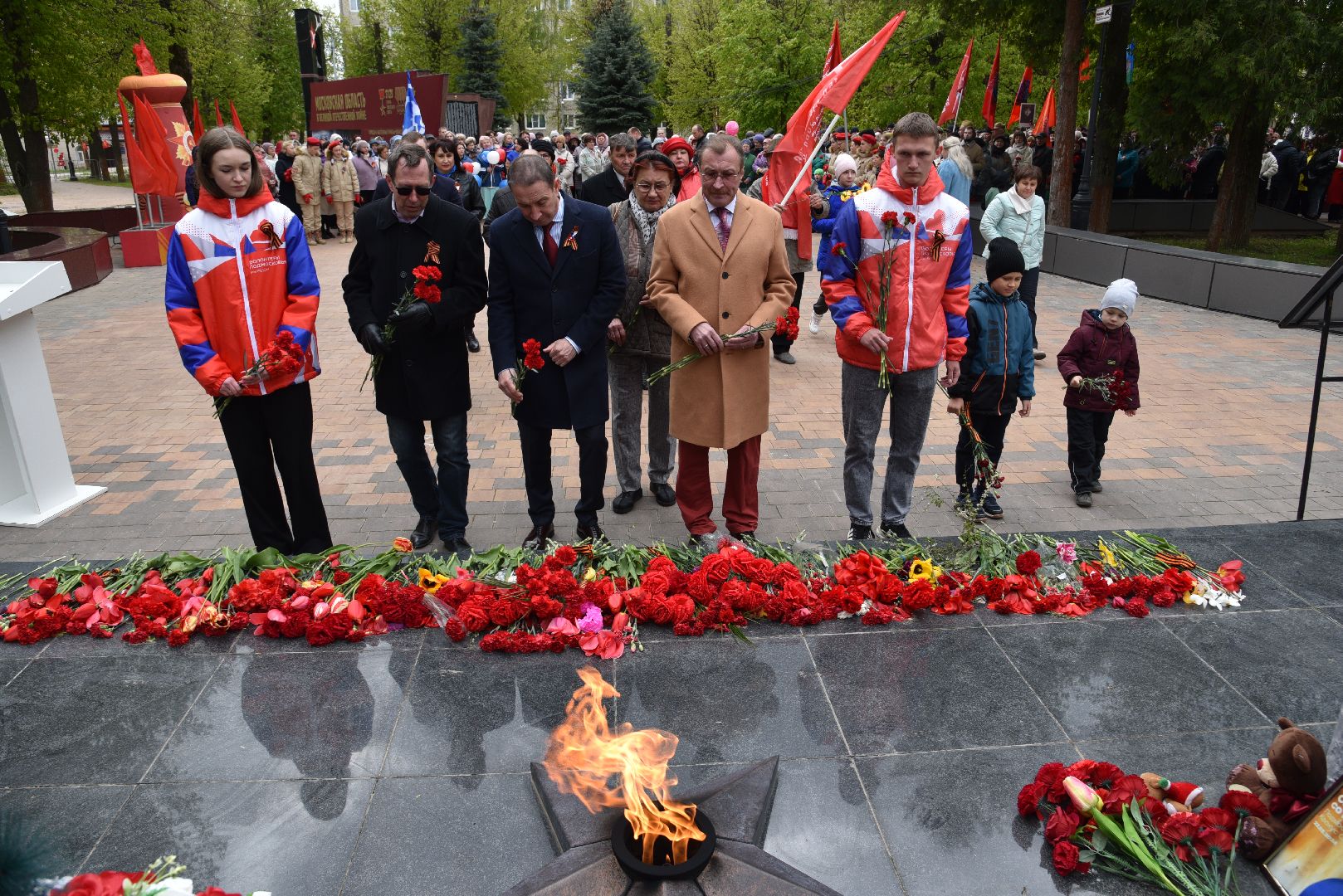 лотошино, сквер победы, день победы, праздник, митинг, глава городского округа,