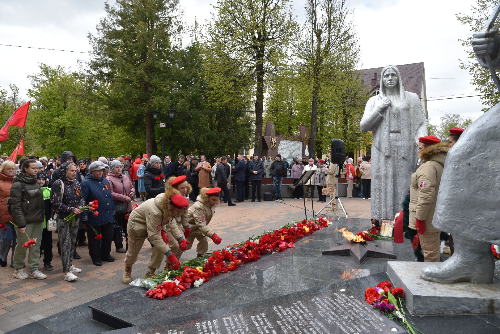 лотошино, сквер победы, день победы, праздник, митинг, глава городского округа,