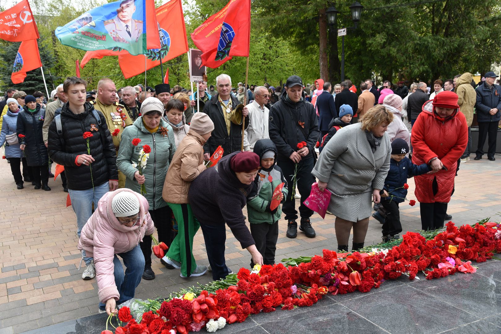 лотошино, сквер победы, день победы, праздник, митинг, глава городского округа,