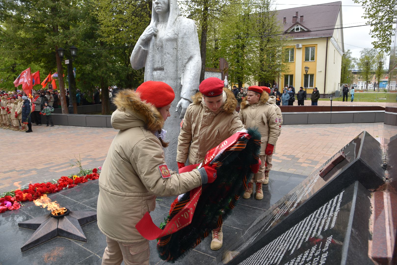 лотошино, сквер победы, день победы, праздник, митинг, глава городского округа,