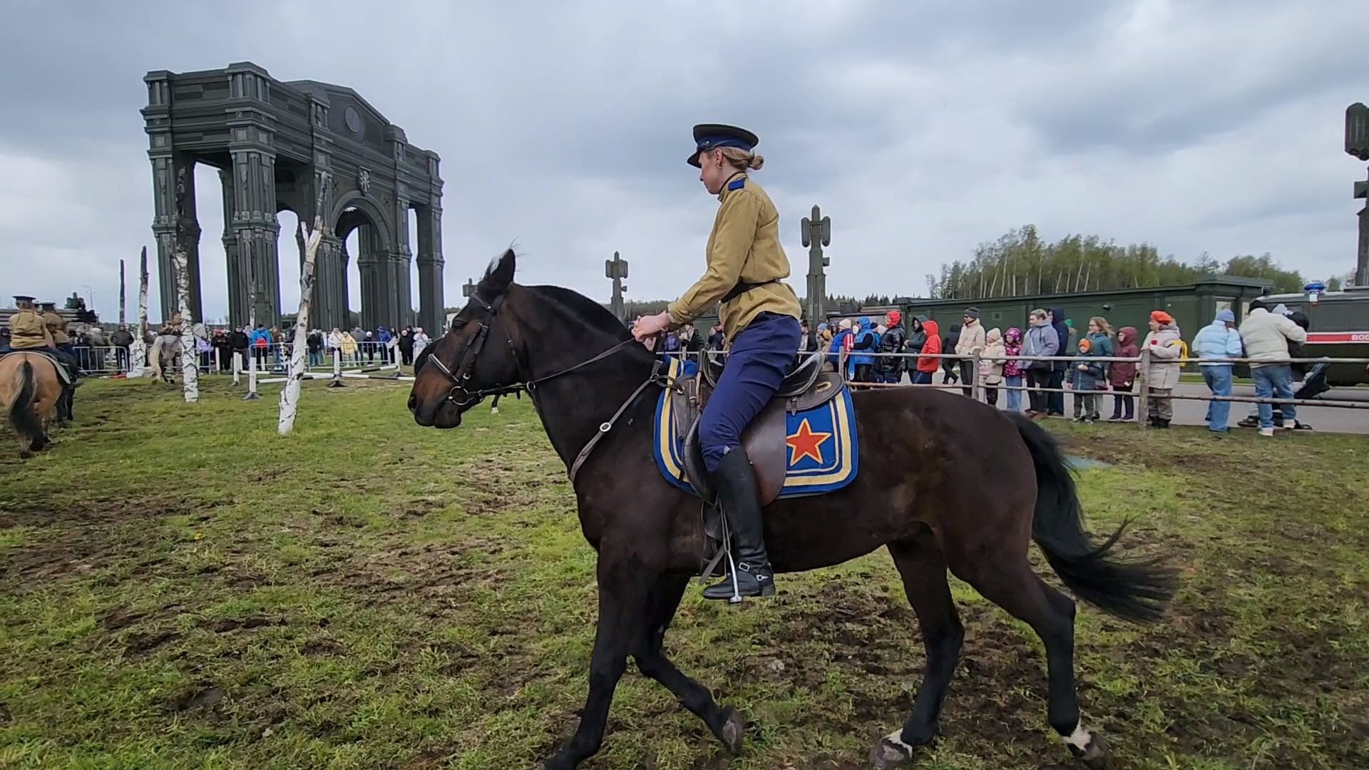 Одинцово, патриот, музейно-храмовый комплекс, главный храм вс рф, наездник, лошадь, день победы,