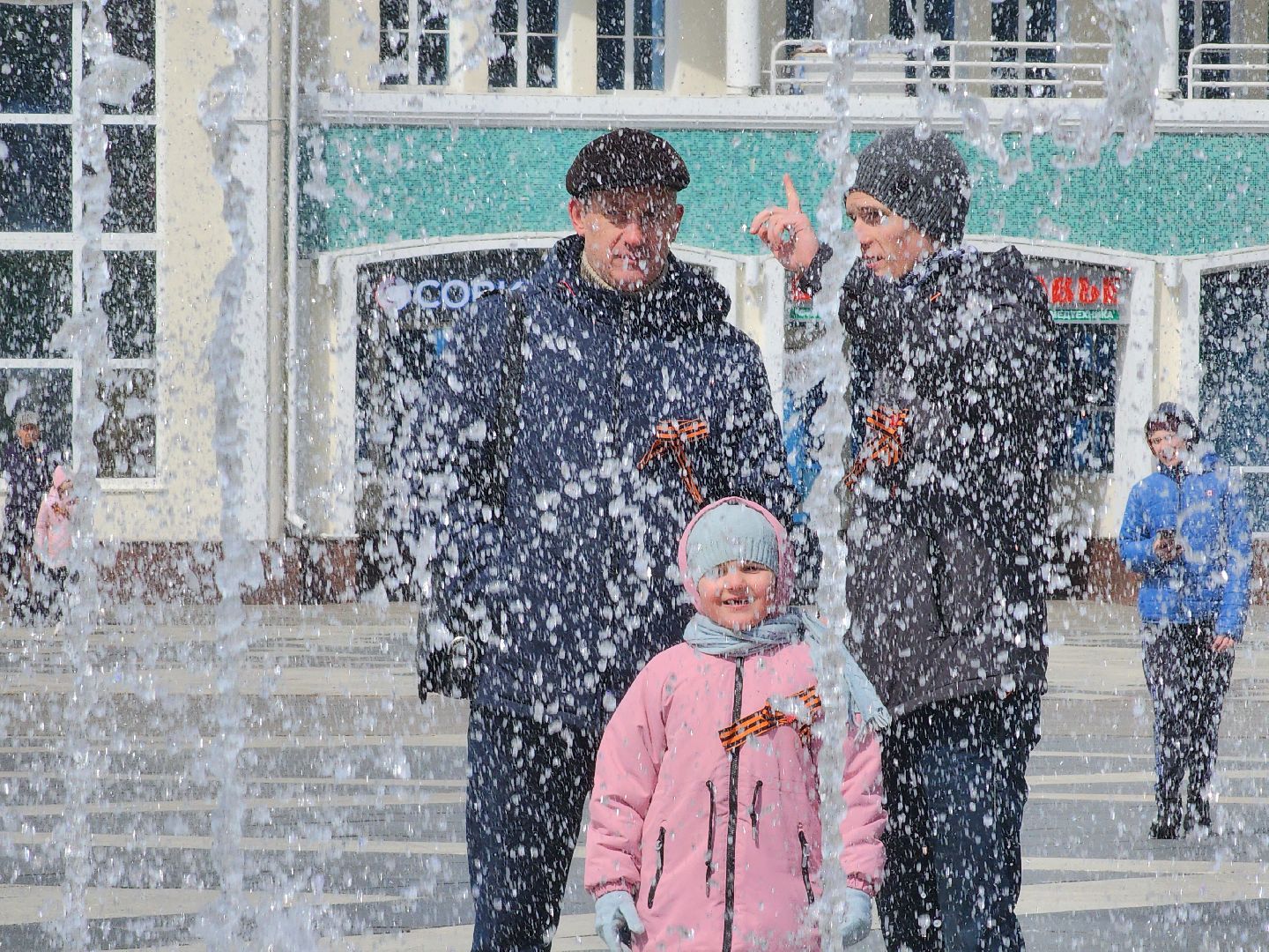 День Победы, 9 мая, светомузыкальное шоу фонтанов, Ногинск, Богородский городской округ,