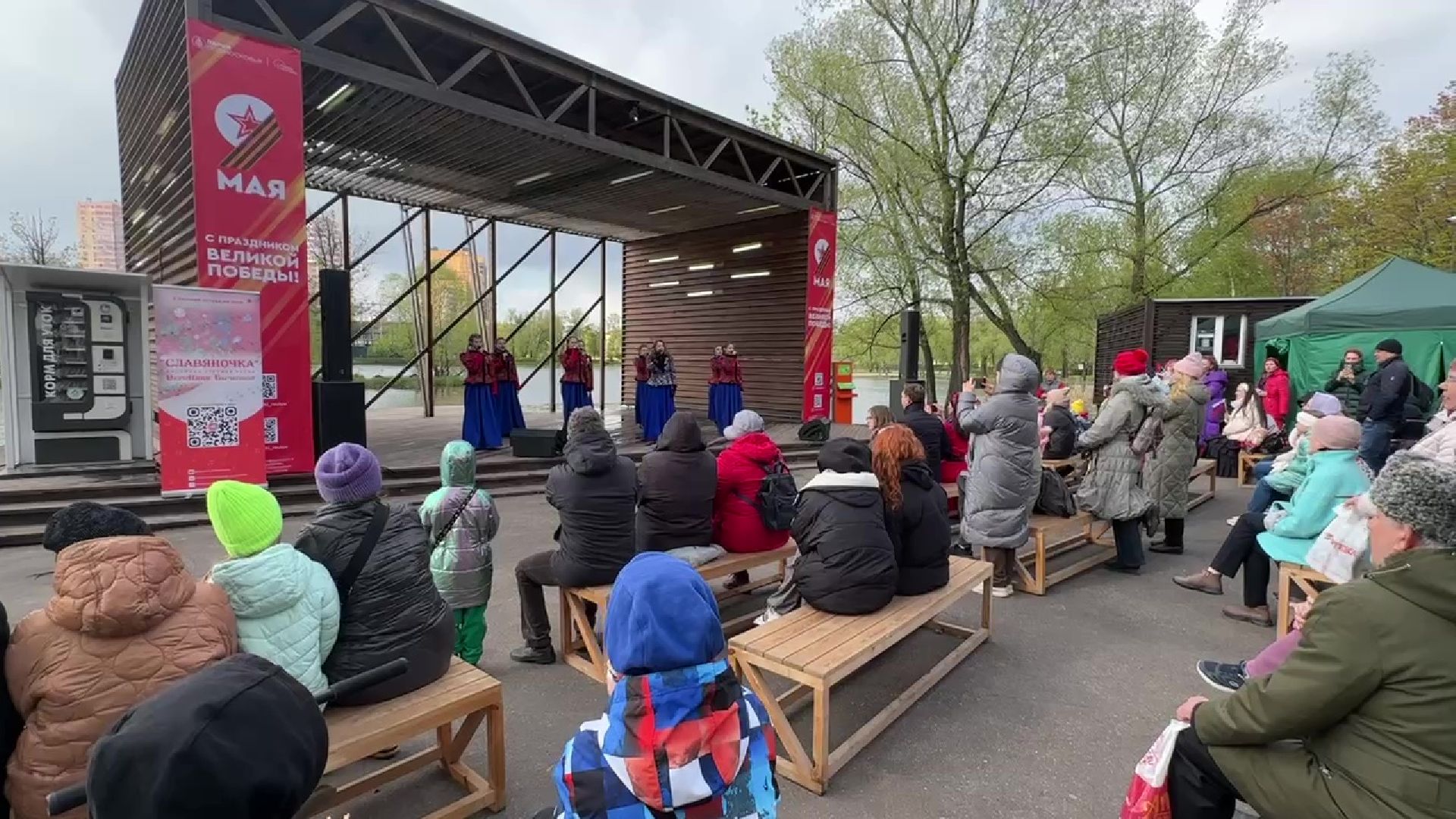 Реутов, День победы, праздник, мероприятия, ветераны, автомат калашникова, окопные свечи, маскировочные сети, я помню, я горжусь,