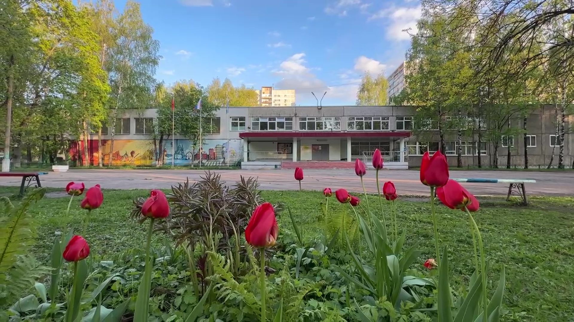 Реутов, образование, строительство пристройки, расширение,