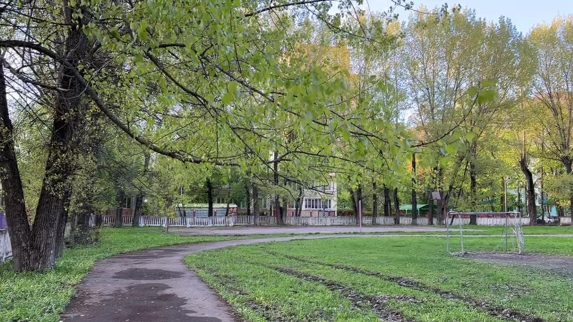 Реутов, образование, строительство пристройки, расширение,