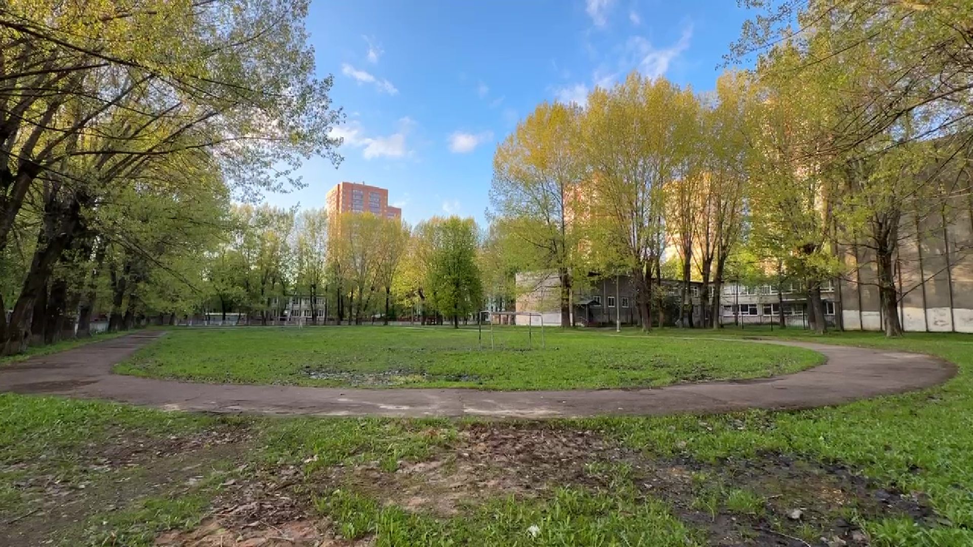 Реутов, образование, строительство пристройки, расширение,