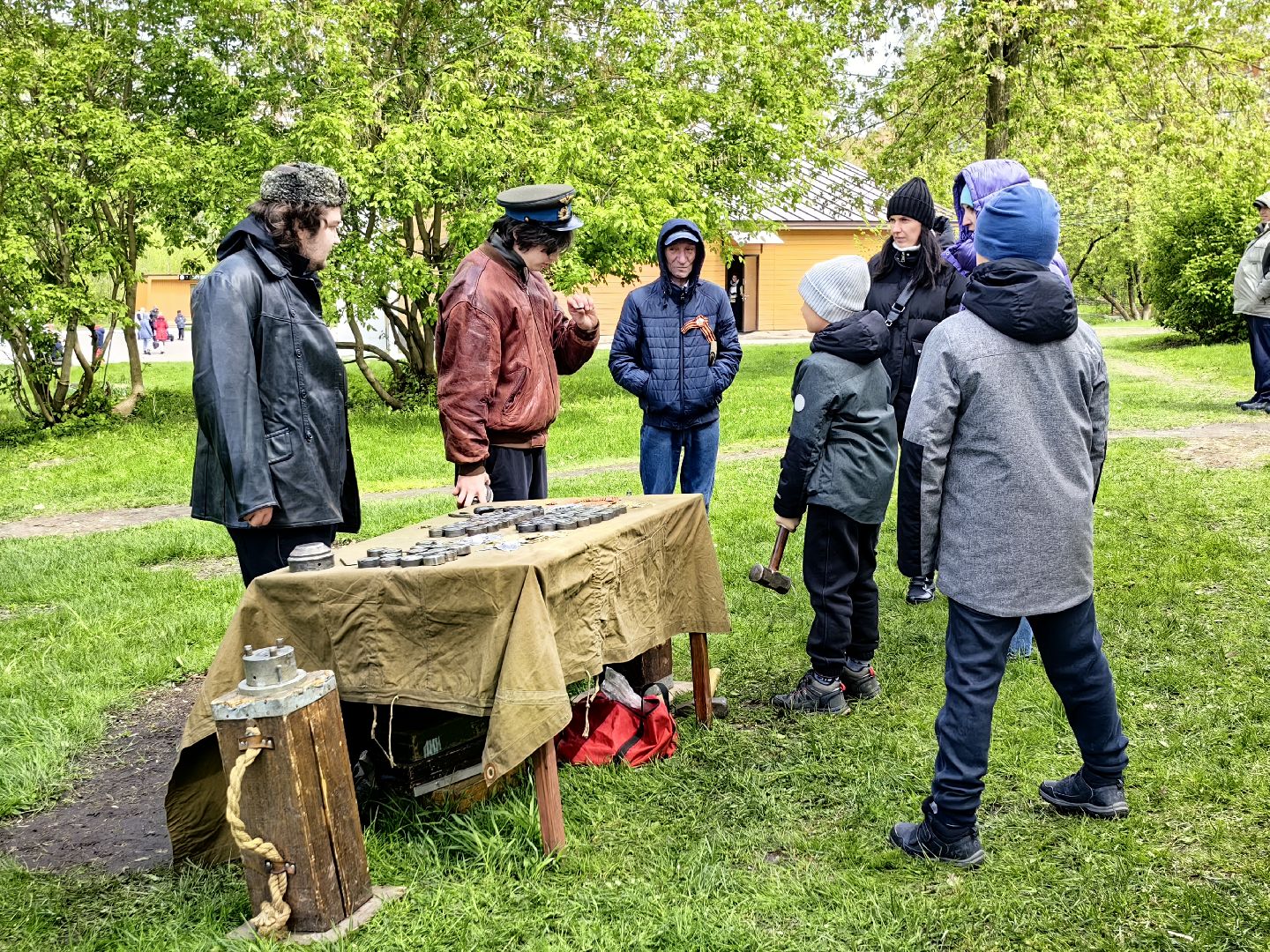 парк, день победы, оружие военных времн, полевая кухня,