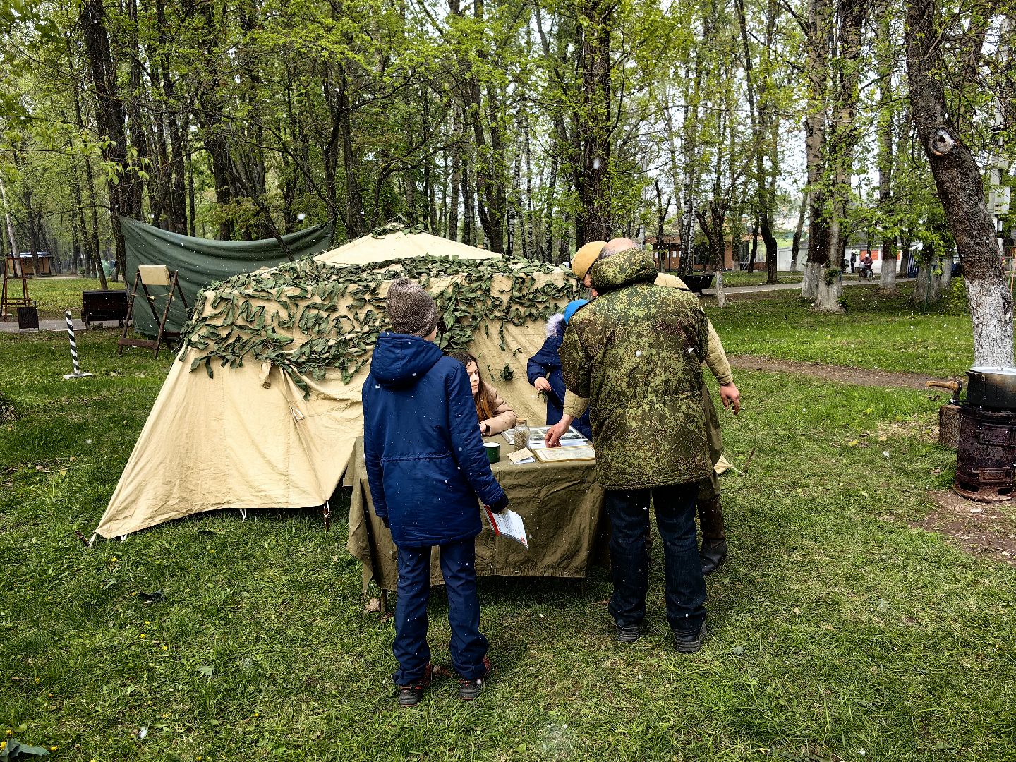 парк, день победы, оружие военных времн, полевая кухня,