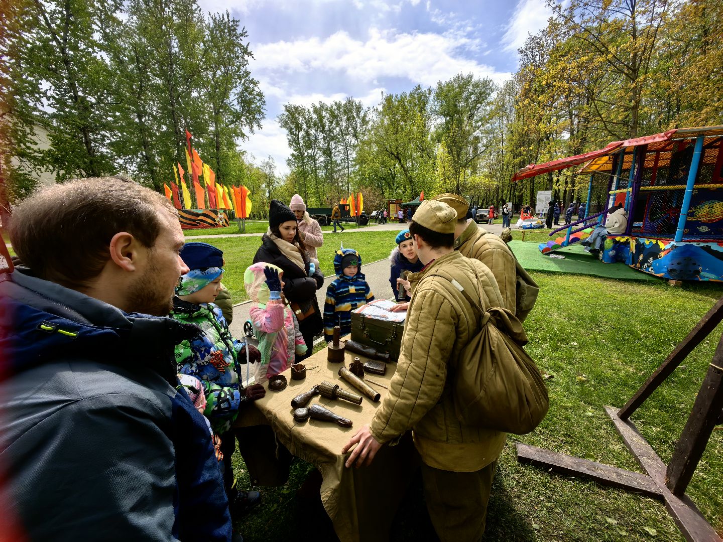 парк, день победы, оружие военных времн, полевая кухня,