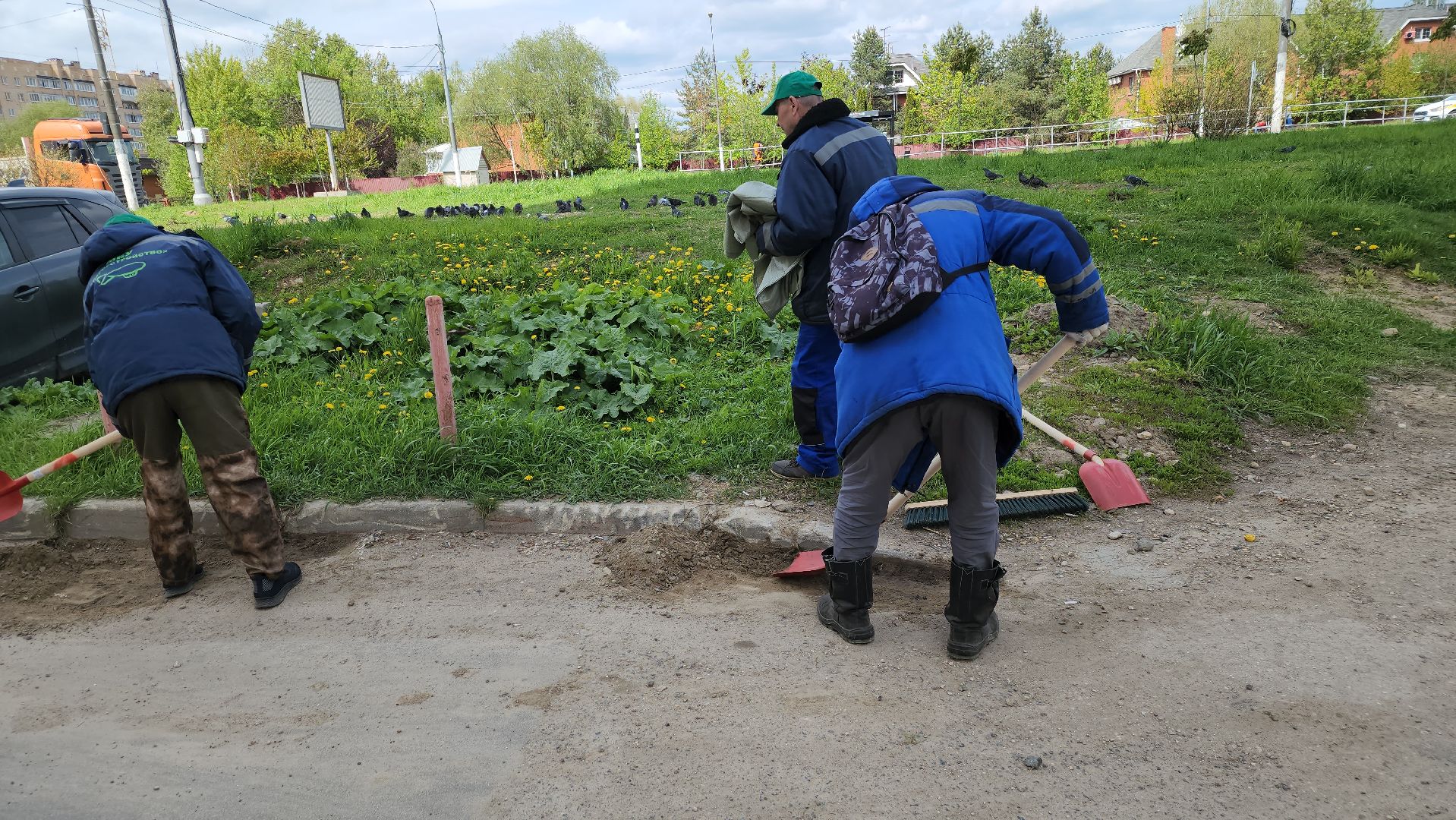 Долгопрудный, уборка мусора, подметально-вакуумная машина, трактор, мбу благоустройство,