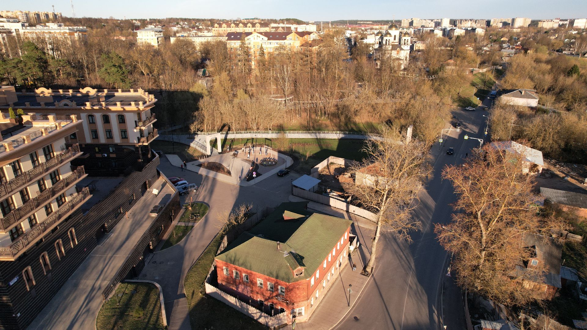 видео с коптера, музей, десерт,