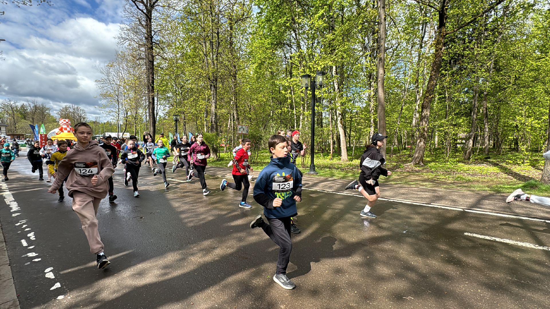 Одинцово, Памятный забег, Салют Победы,