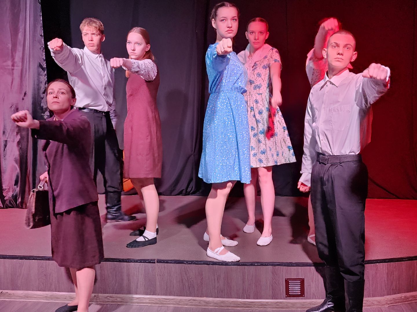 литературно-пластический спектакль, Великая Отечественная война, молодежный социальный театр, Ногинск, Богородский городской округ,