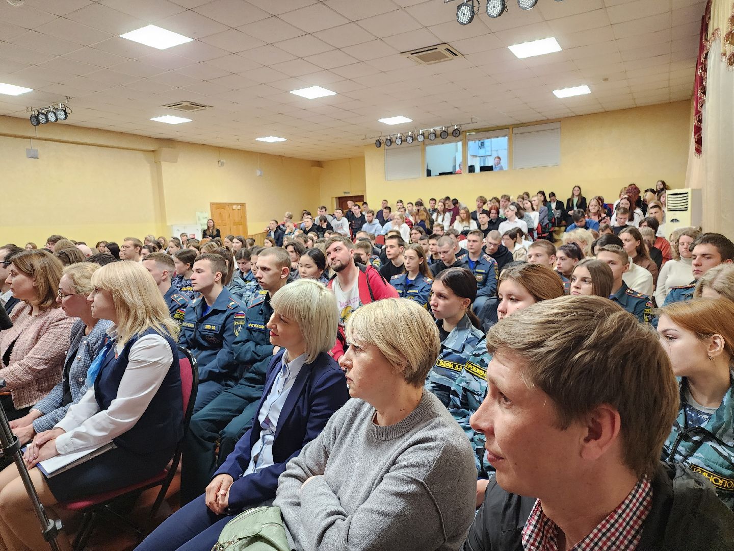 серпухов, подмосковье, центр занятости московской области, студенты, работа, трудоустройство,