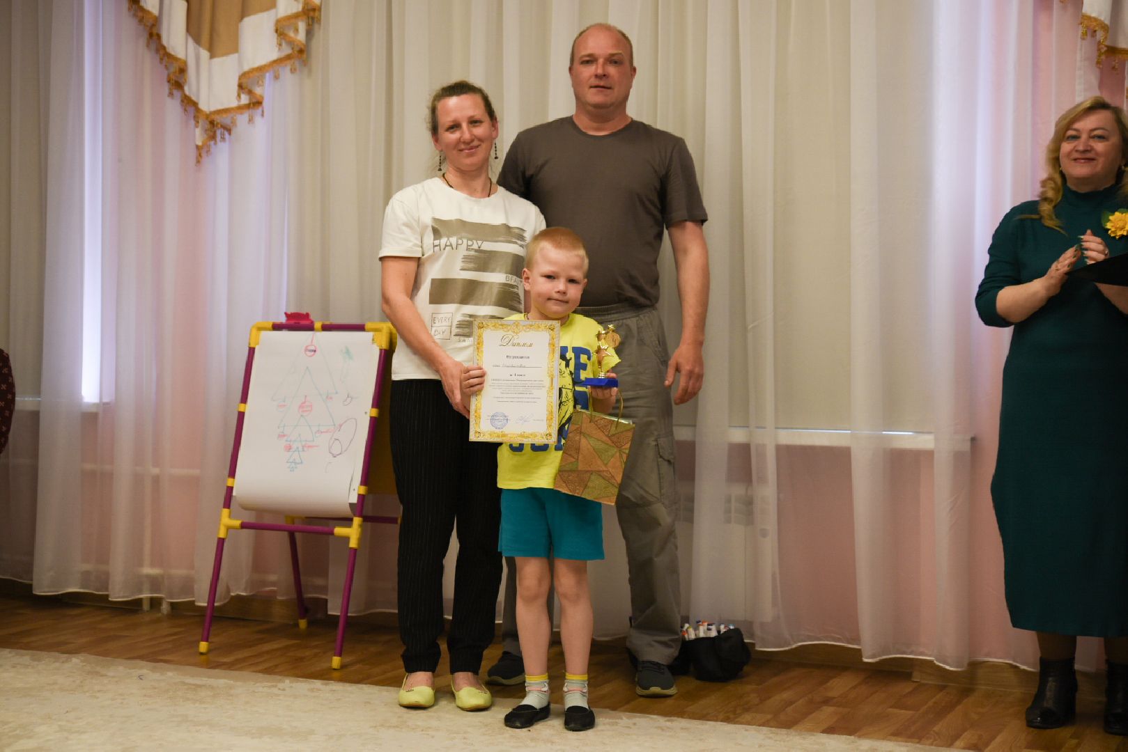 Бронницы, Праздник семьи, Конкурс в детском саду, Детский сад Конфетти-Совхоз, Конкурс Семья года,