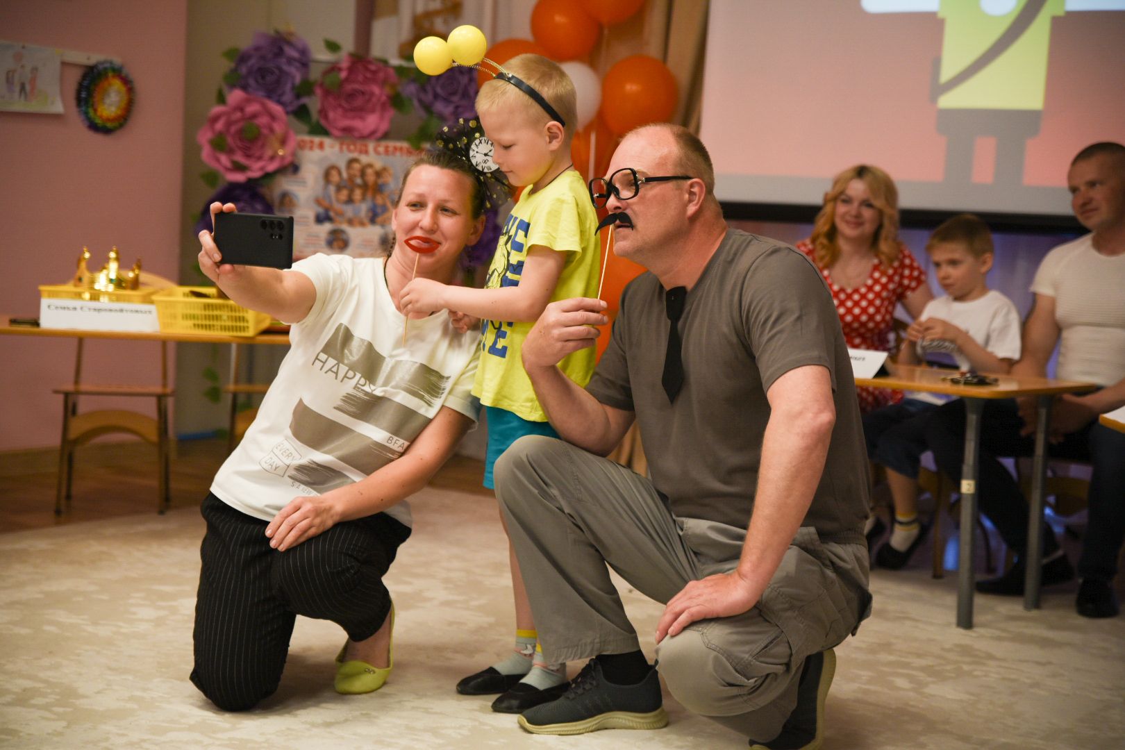 Бронницы, Праздник семьи, Конкурс в детском саду, Детский сад Конфетти-Совхоз, Конкурс Семья года,