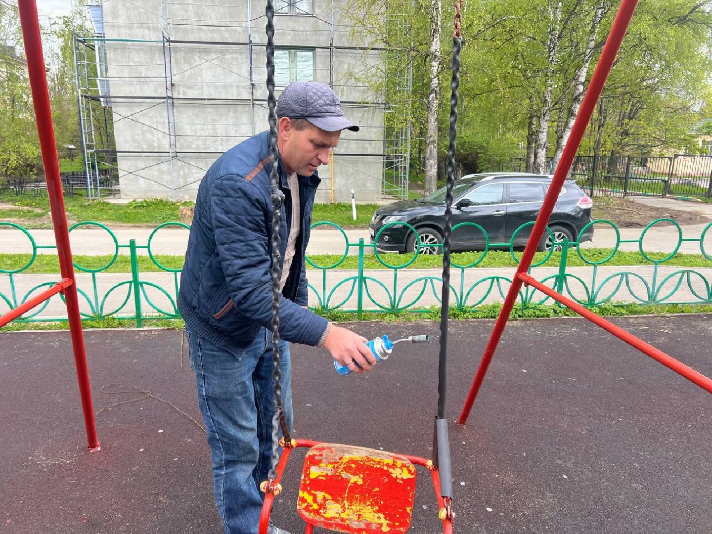 качели, дефекты, густ,