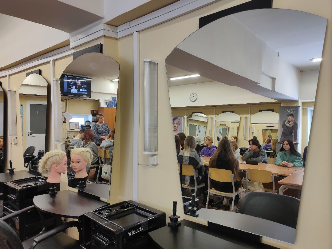 Раменское, общество