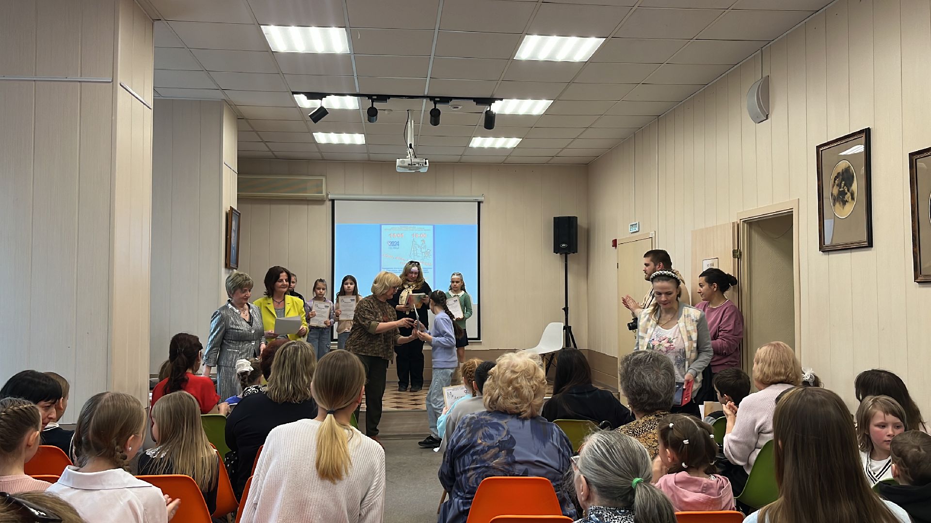 конкурс, рисунки, чтение, семья, конкурс рисунков, читающая семья,