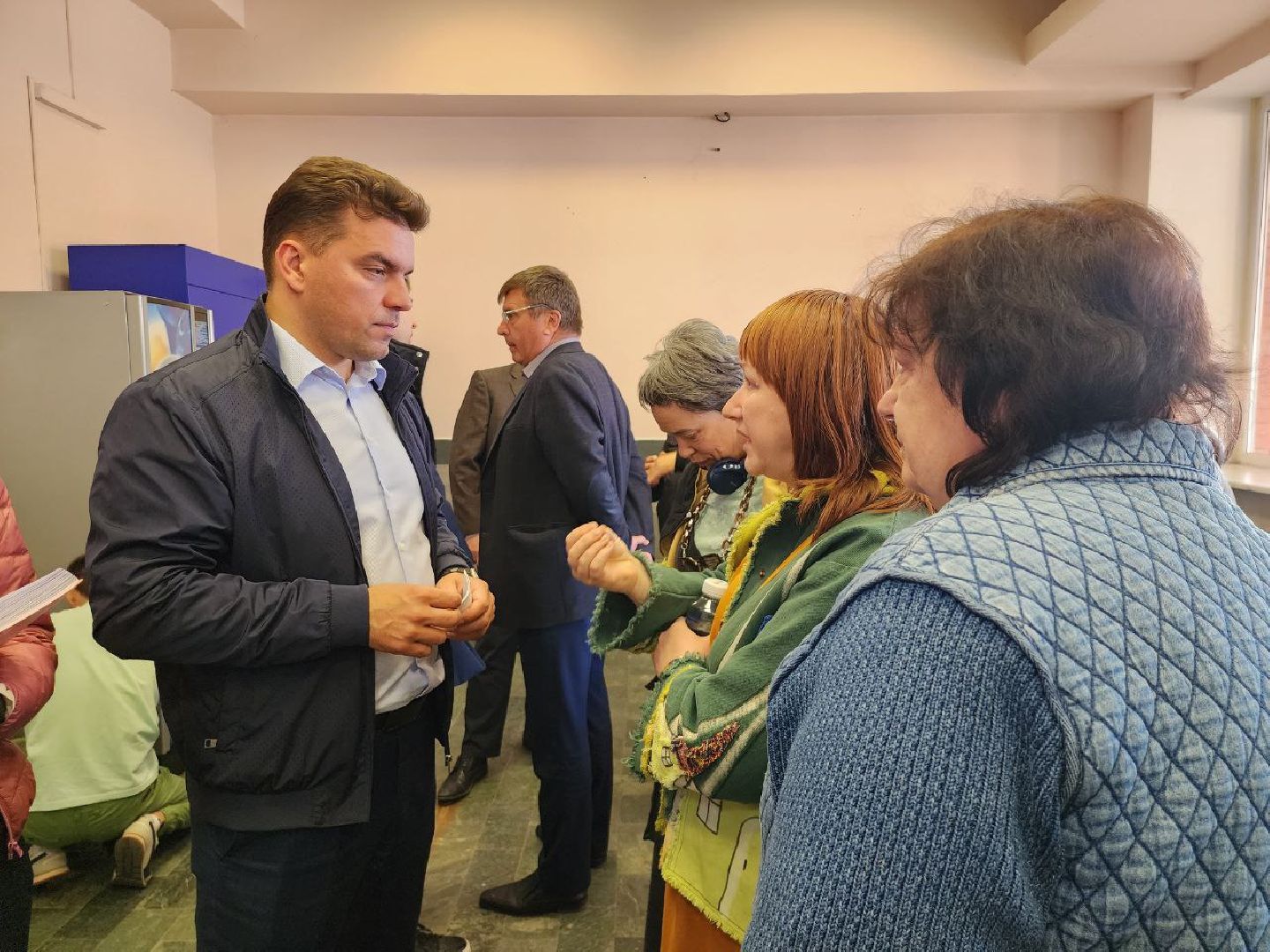 можайск, можайский городской округ, подмосковье, встреча с жителями, обсуждение проблемы, открытая власть, транспортное сообщение, автобусы, электрички, глава муниципалитета,