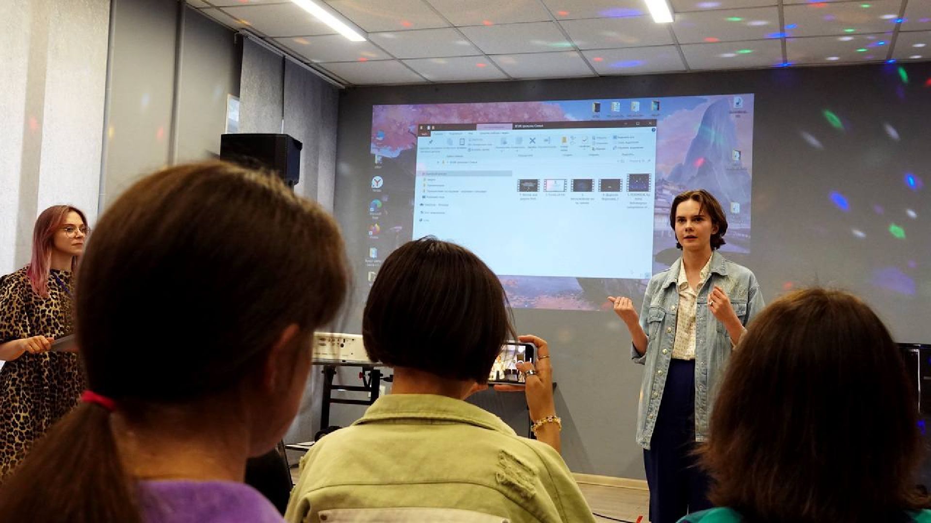 Культура, Детский рисунок, Библиотека, Год семьи, Депутаты, Дети,