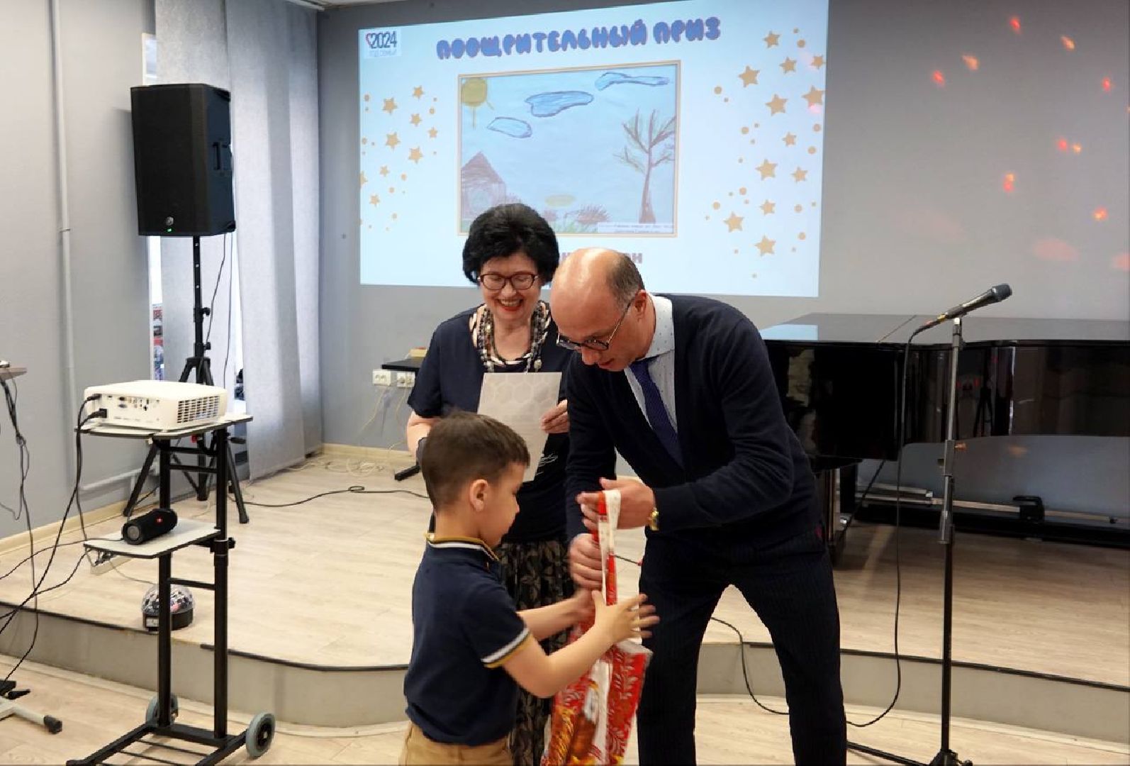 Культура, Детский рисунок, Библиотека, Год семьи, Депутаты, Дети,