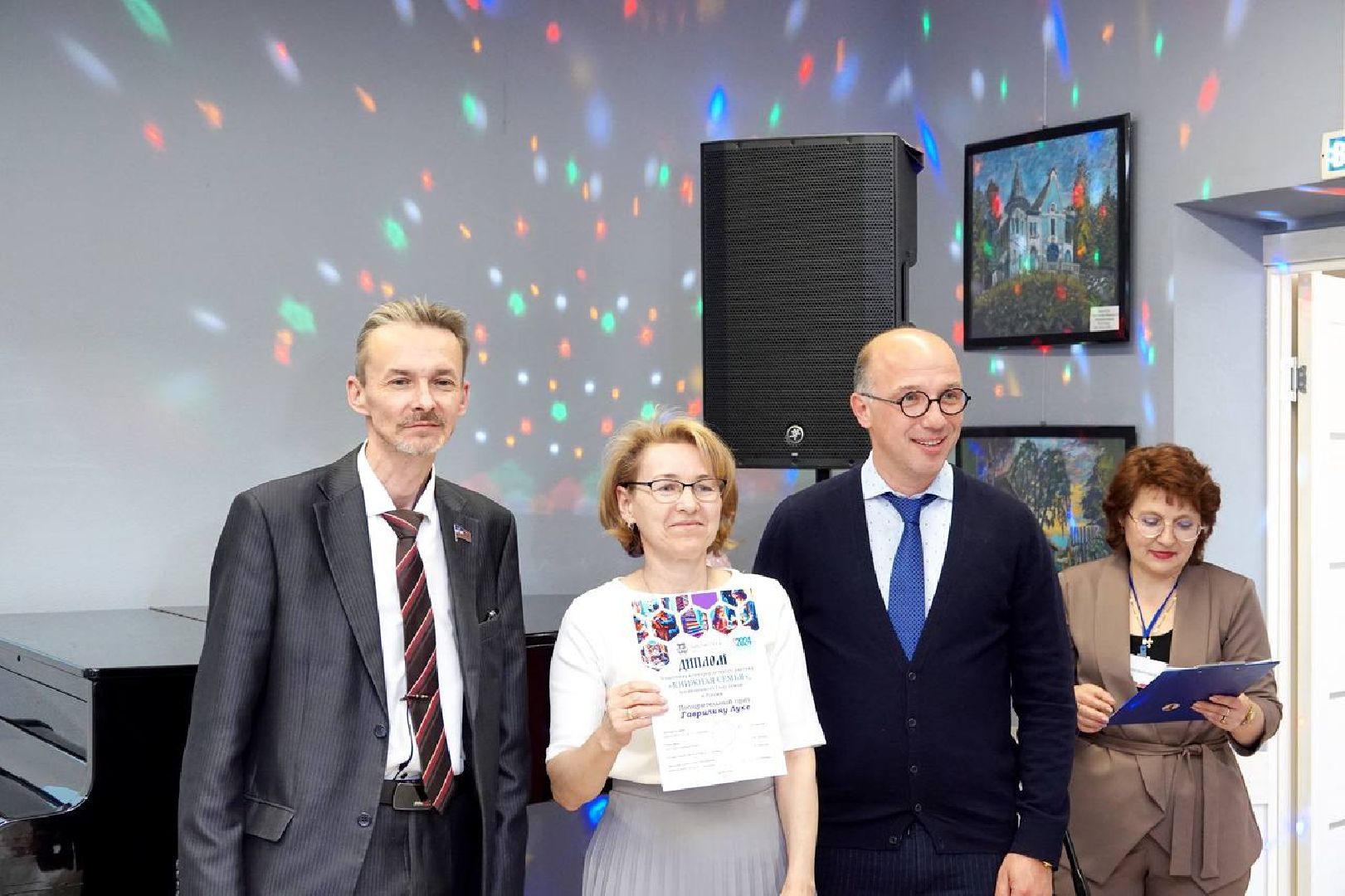 Культура, Детский рисунок, Библиотека, Год семьи, Депутаты, Дети,