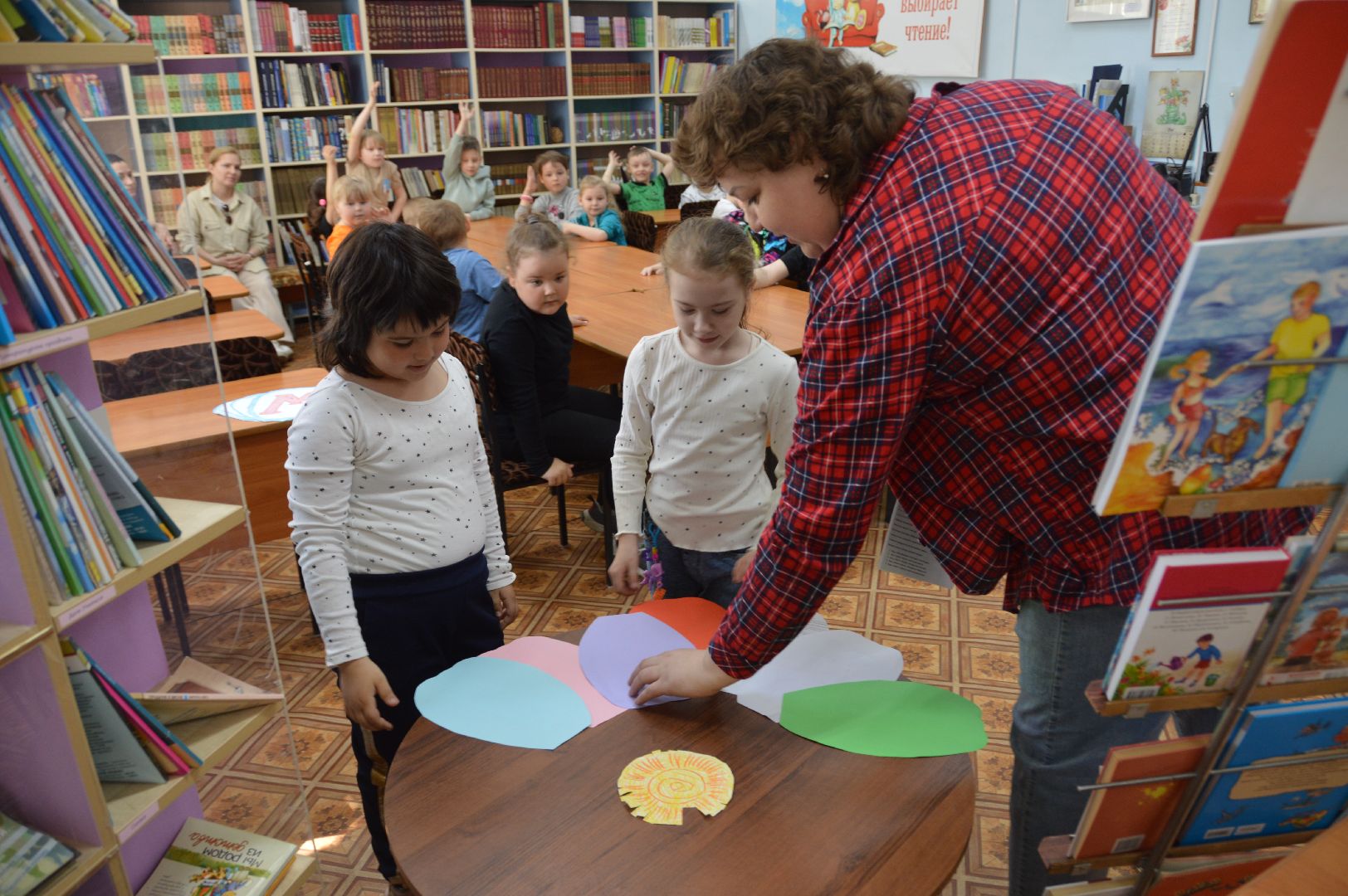 шатура, мастер-класс оригами, детская библиотека, международный день семьи, вертикальное видео,