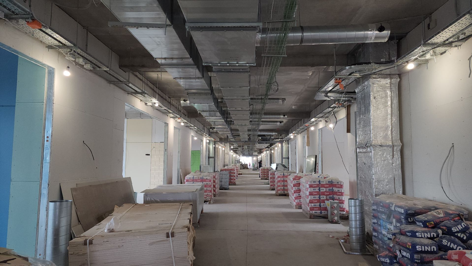 Лобня, Стройка, Школа,