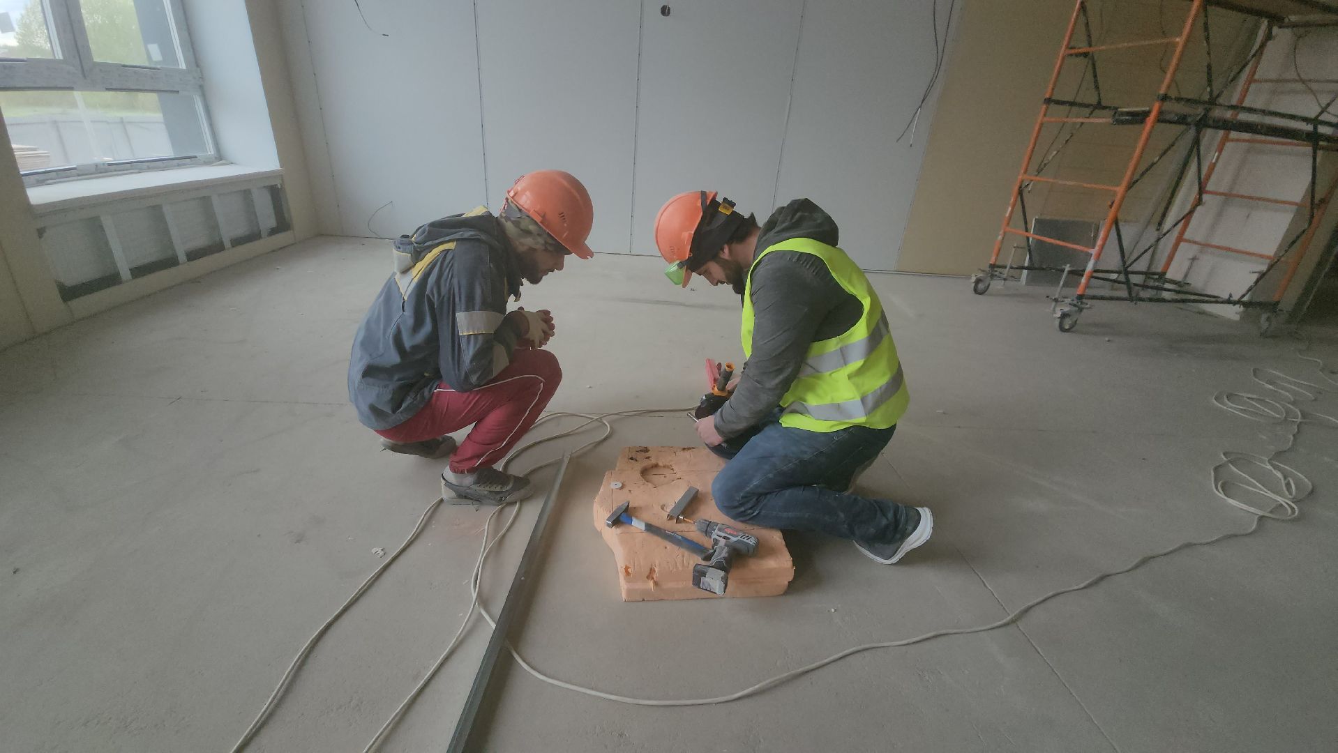 Лобня, Стройка, Школа,