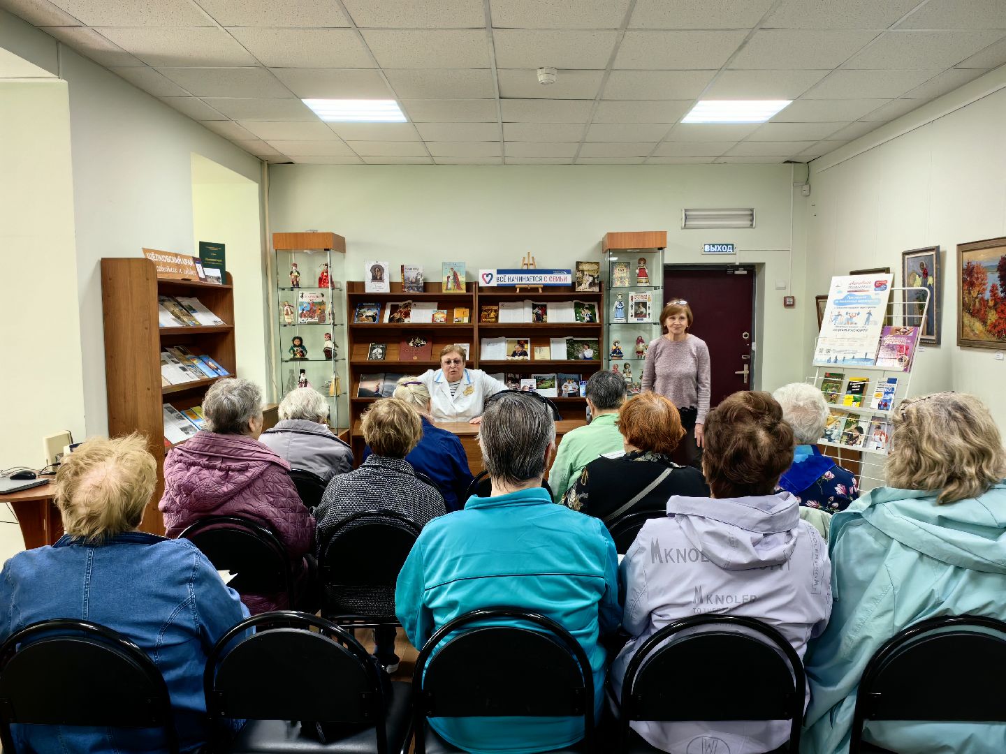 школа здоровья, лекция, врач, долголеты, гимнастика,