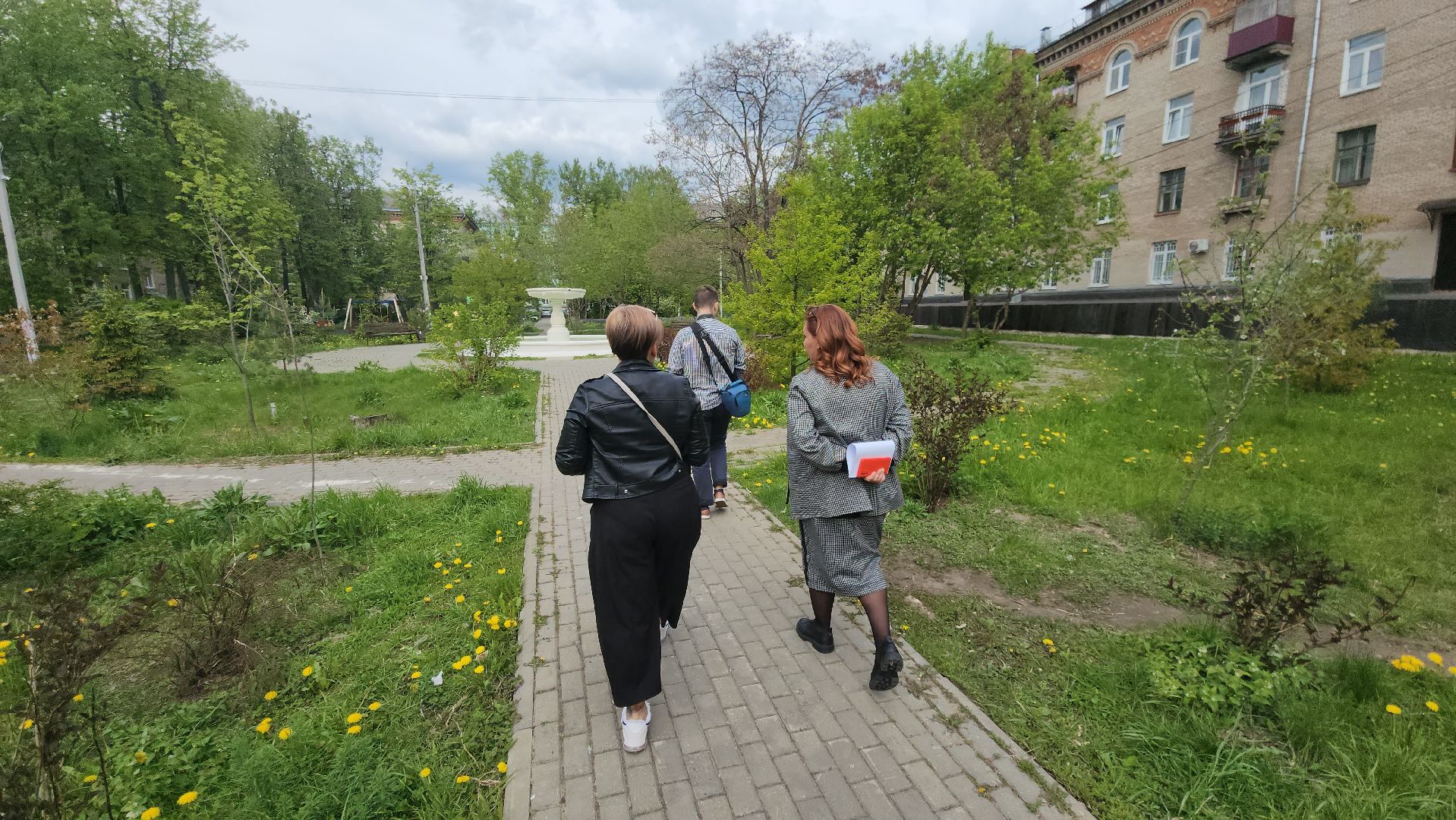 пешие обходы, заместители глав, Алла Дунаевич, ул Пушкина, содержание, ремонт, дворовые территории,