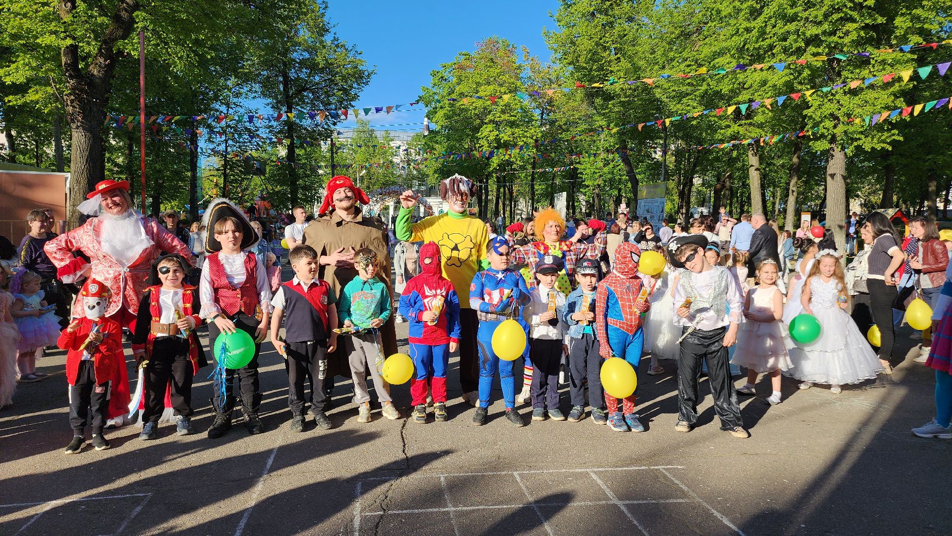 Егорьевск, Подмосковье, Московская область, парк пегас, парад принцесс, парад супергероев,