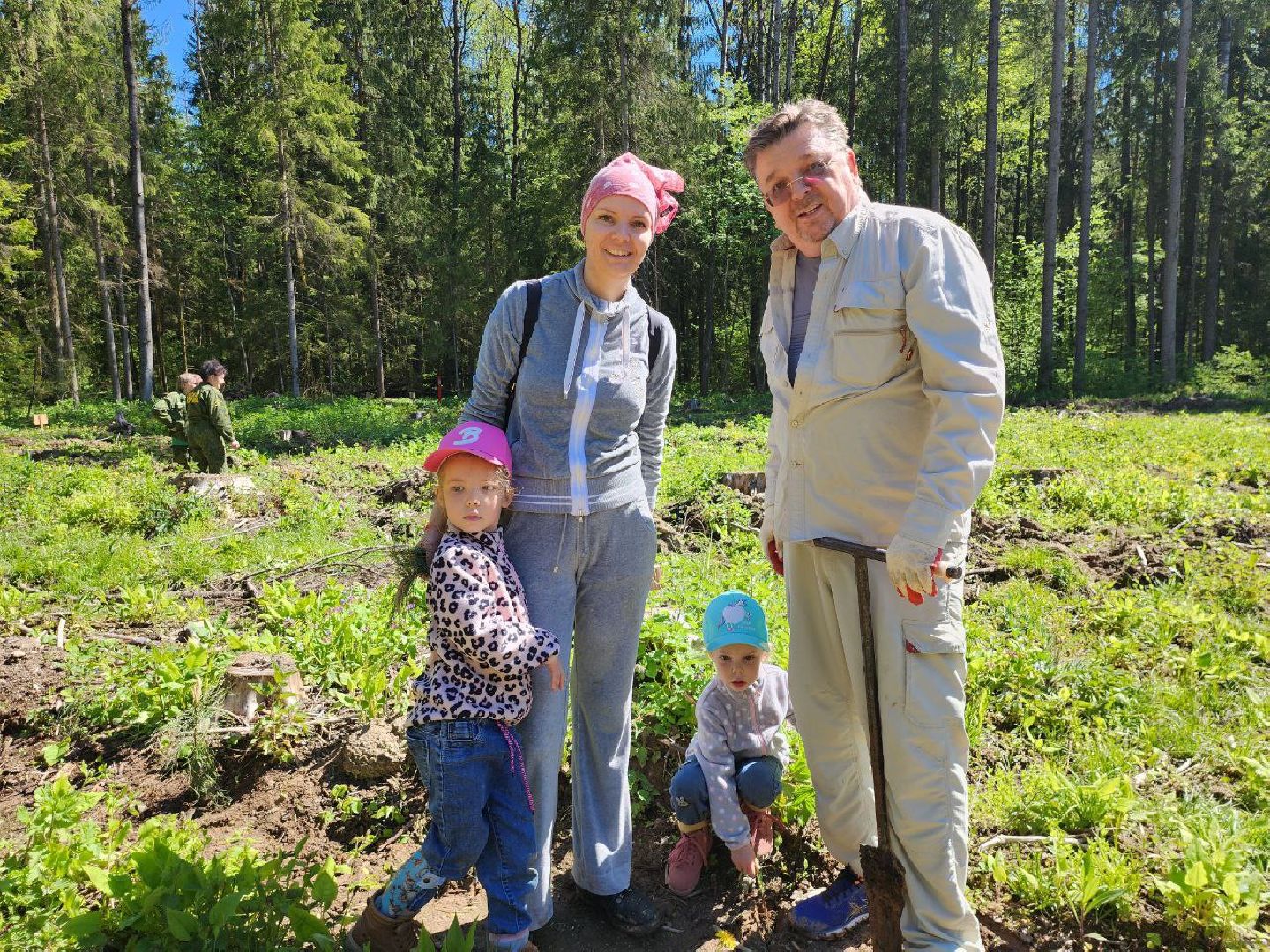 можайск, можайский городской округ, подмосковье, лес будущего, акция, международная акция, дети, деревья, саженцы, посадка,