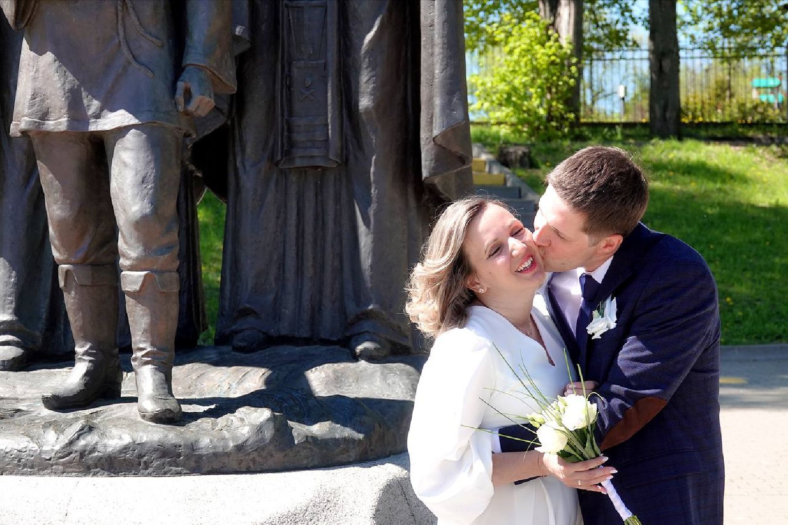 Свадьба, Свадьба в Подмосковье, Бракосочетание, Управление ЗАГС, Любовь, Семья, Год семьи, Хотьково, Парки Подмосковья, Сергиево-Посадский городской округ,