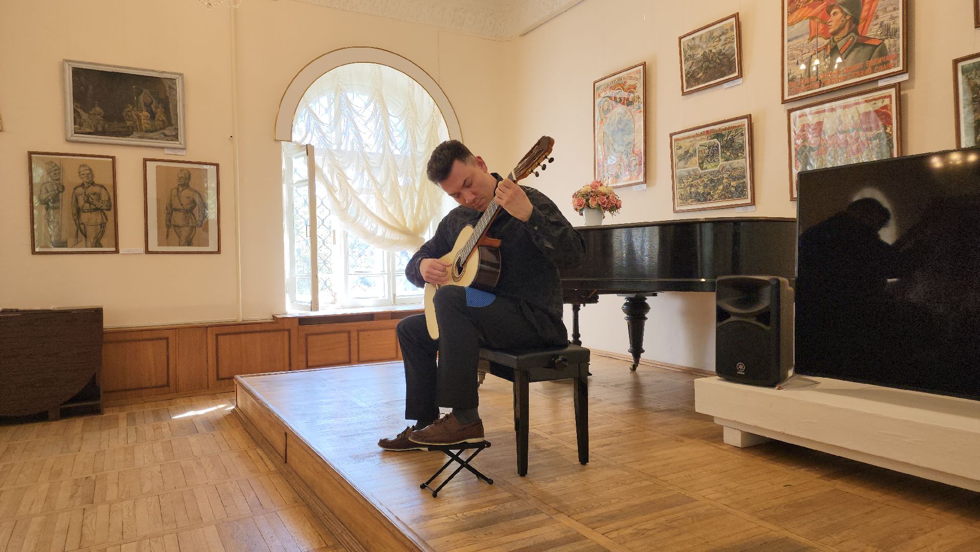 кашира, краеведческий музей, ночь в музее, классическая гитара, концерт, владислав домогацкий,