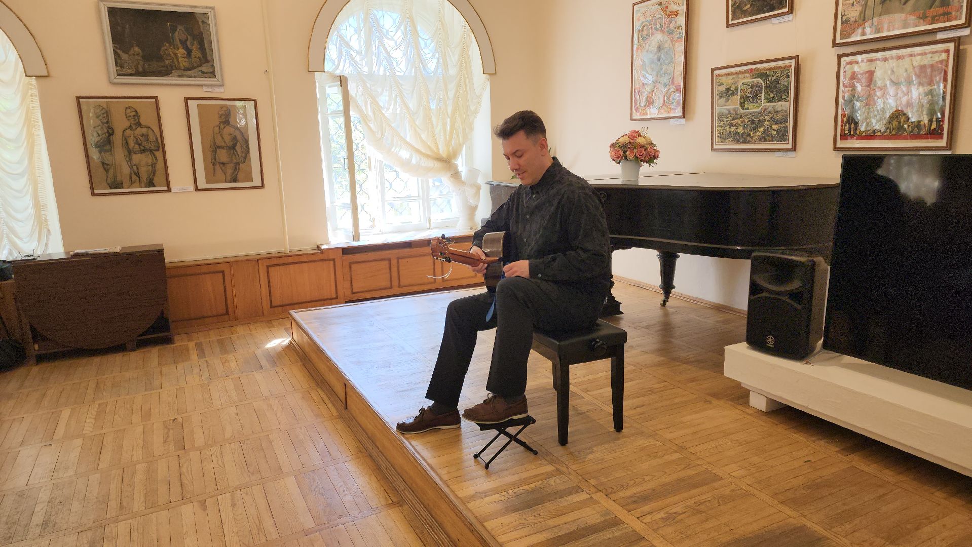 кашира, краеведческий музей, ночь в музее, классическая гитара, концерт, владислав домогацкий,