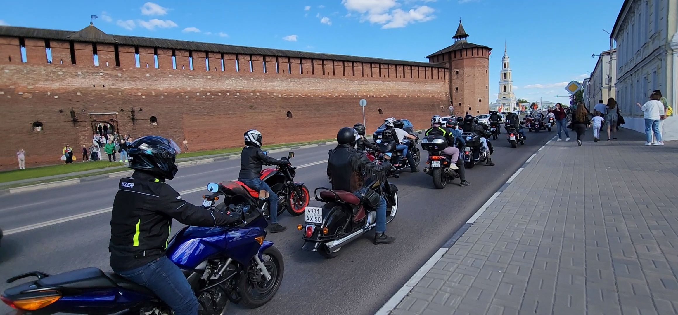 Коломна, открытие мотосезона, мотоциклисты,